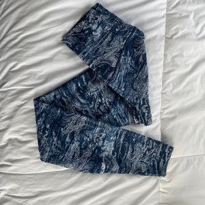 Lululemon Align leggings